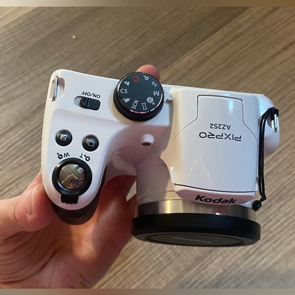 Kodak camera - Picture 2 of 5